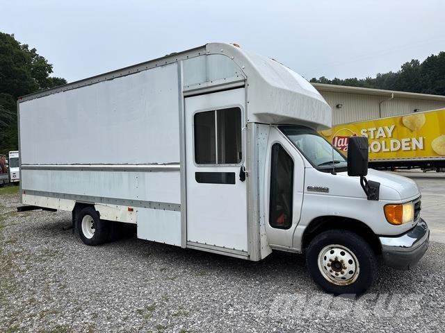 Ford E-350 Panel vans
