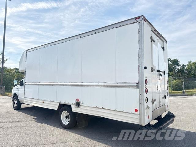 Ford E-350 Box body