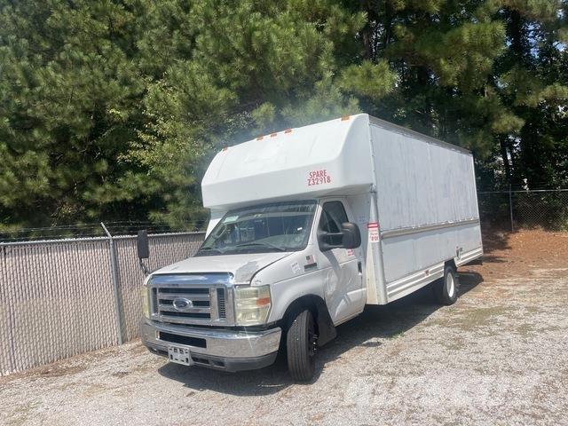 Ford E-350 Box body