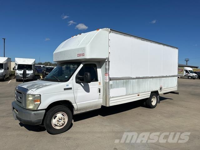 Ford E-350 Panel vans