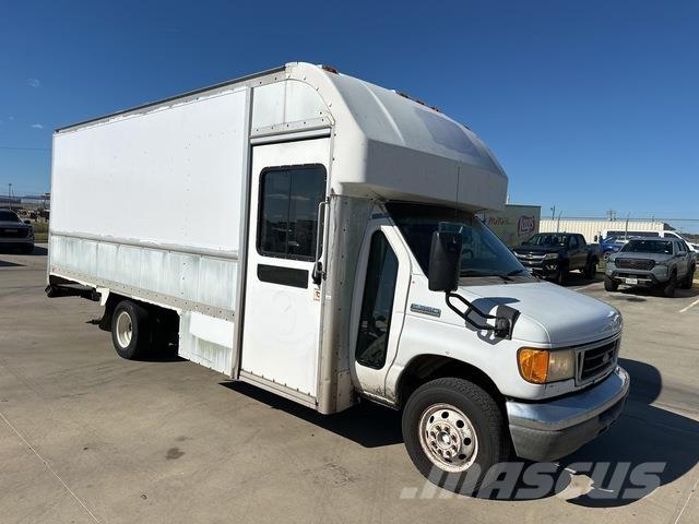 Ford E-350 Panel vans