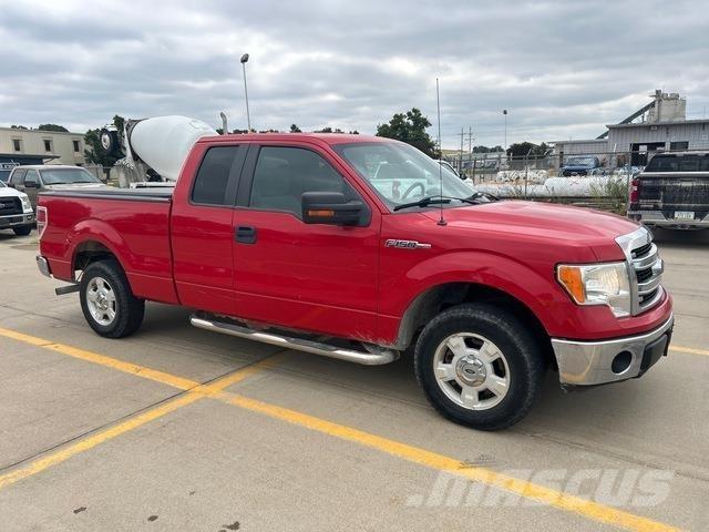 Ford F-150 Pick up/Dropside