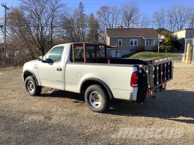 Ford F-150 Pick up/Dropside