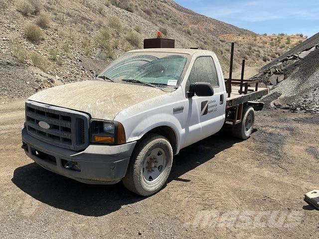 Ford F-250 Flatbed / Dropside trucks