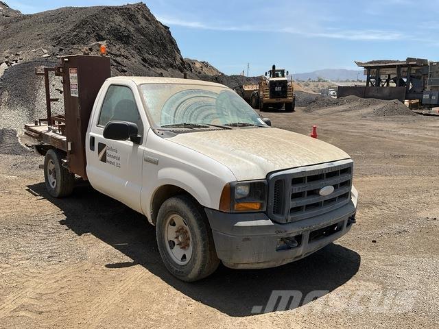 Ford F-250 Flatbed / Dropside trucks
