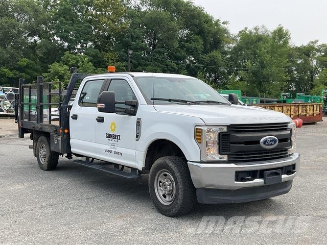 Ford F-250 Flatbed / Dropside trucks