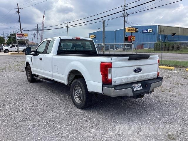 Ford F-250 Pick up/Dropside