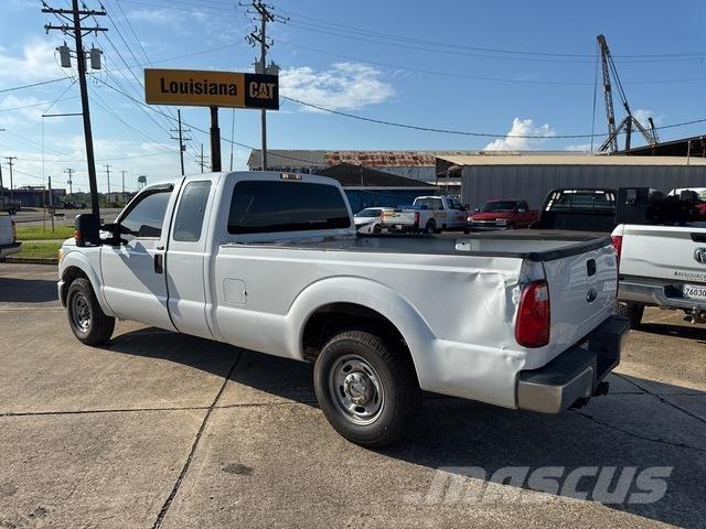 Ford F-250 Pick up/Dropside