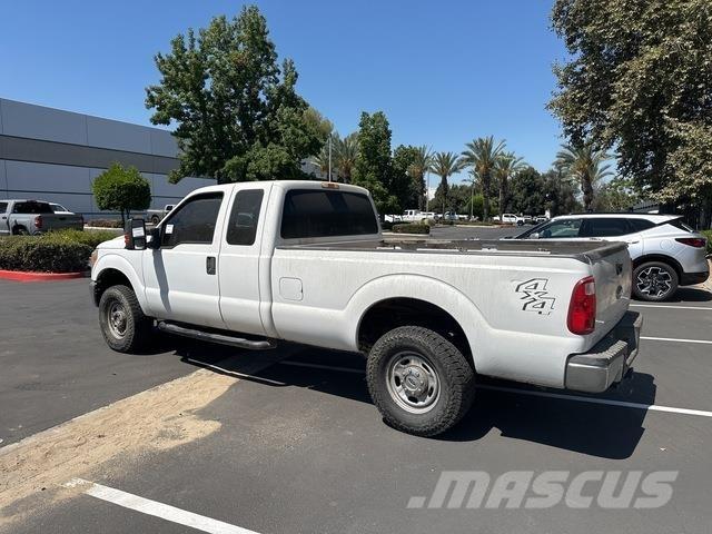 Ford F-250 Pick up/Dropside