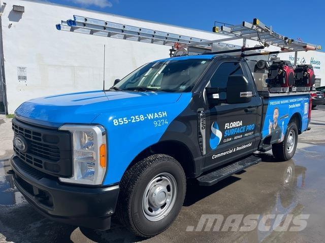 Ford F-250 Construction - Others