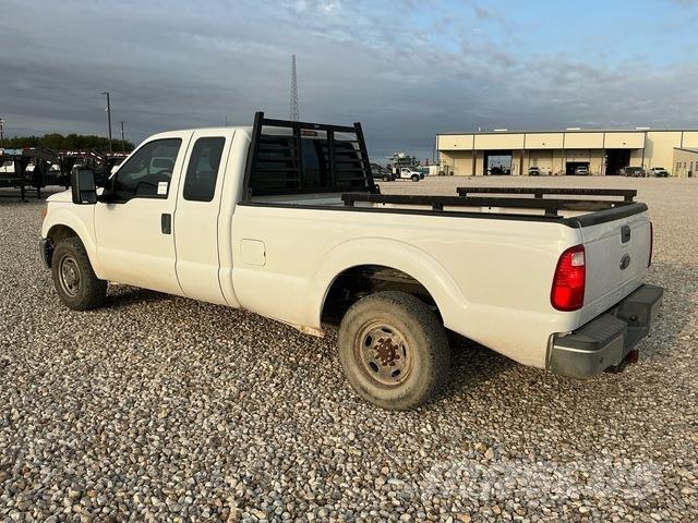 Ford F-250 Pick up/Dropside
