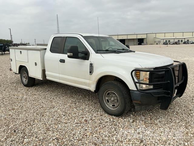 Ford F-250 Pick up/Dropside