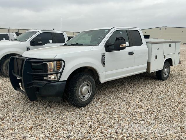 Ford F-250 Pick up/Dropside