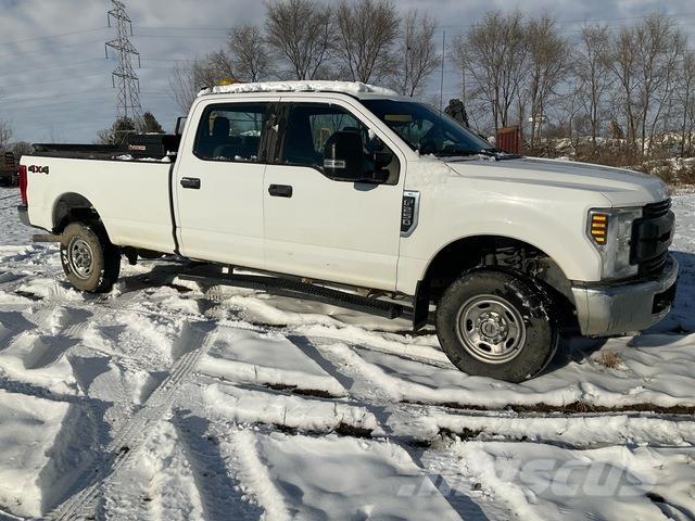Ford F-250 Pick up/Dropside