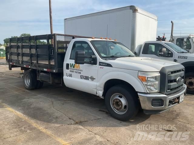 Ford F-350 Flatbed / Dropside trucks