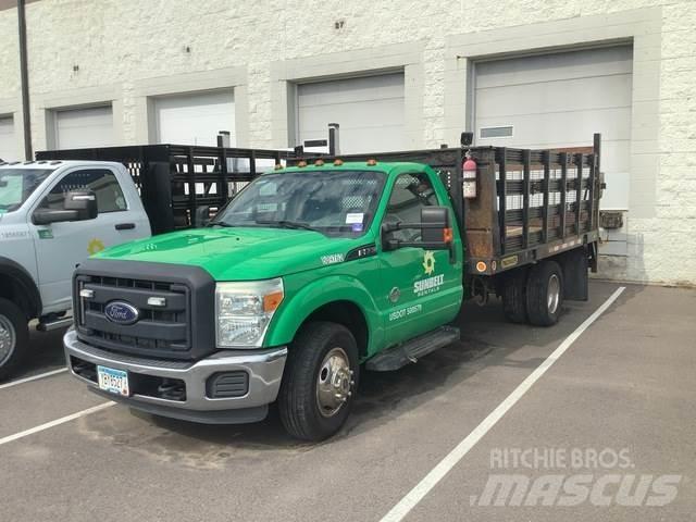 Ford F-350 Flatbed / Dropside trucks