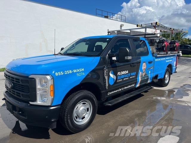 Ford F-350 Construction - Others