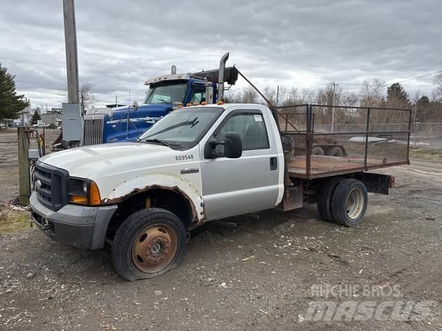 Ford F-450 Flatbed / Dropside trucks