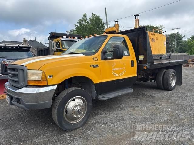 Ford F-450 Flatbed / Dropside trucks