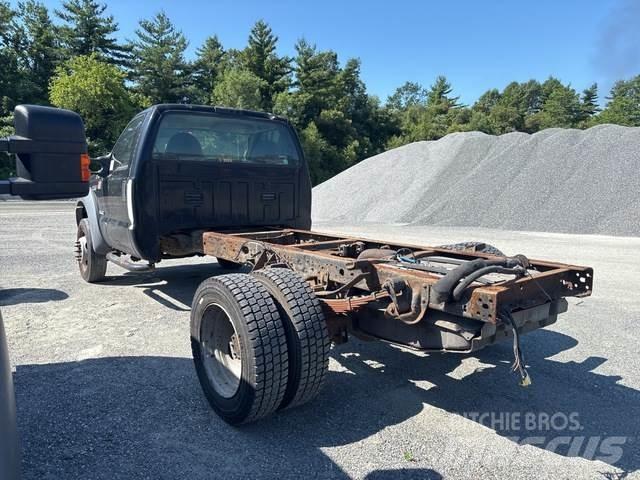 Ford F-450 Cabins and interior