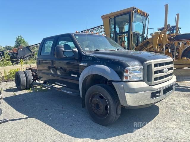 Ford F-450 Cabins and interior
