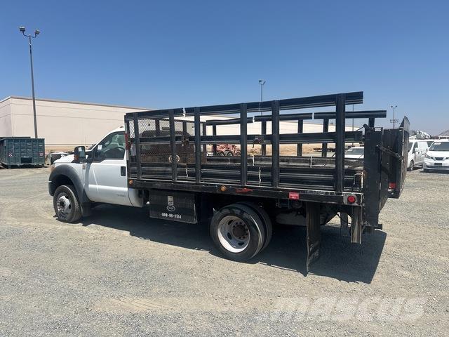 Ford F-450 Flatbed / Dropside trucks