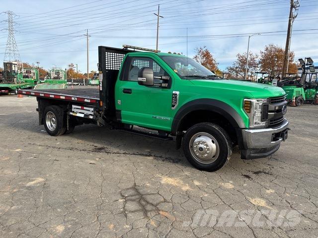 Ford F-450 Flatbed / Dropside trucks