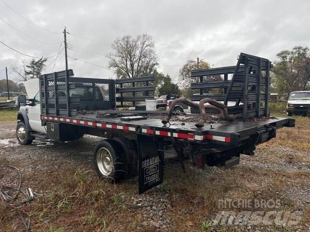 Ford F-550 Flatbed / Dropside trucks