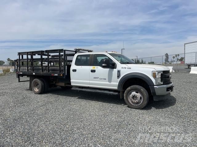 Ford F-550 Flatbed / Dropside trucks