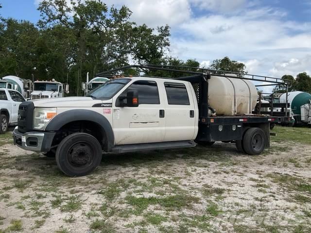 Ford F-550 Flatbed / Dropside trucks