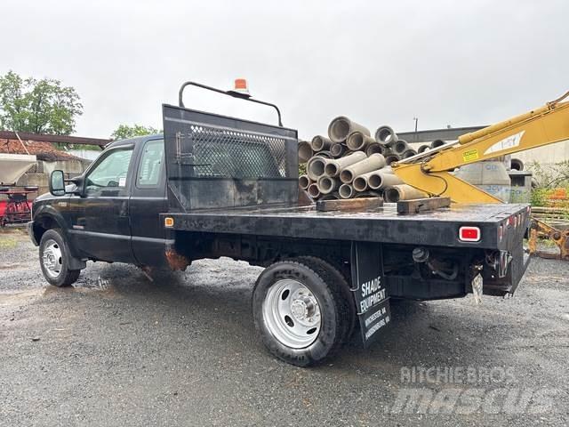 Ford F-550 Flatbed / Dropside trucks