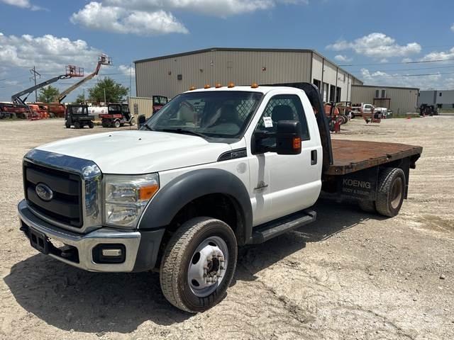 Ford F-550 Flatbed / Dropside trucks