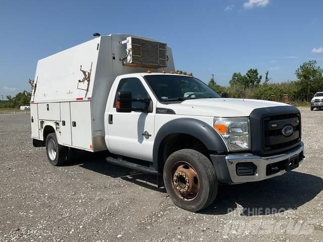 Ford F-550 Pick up/Dropside