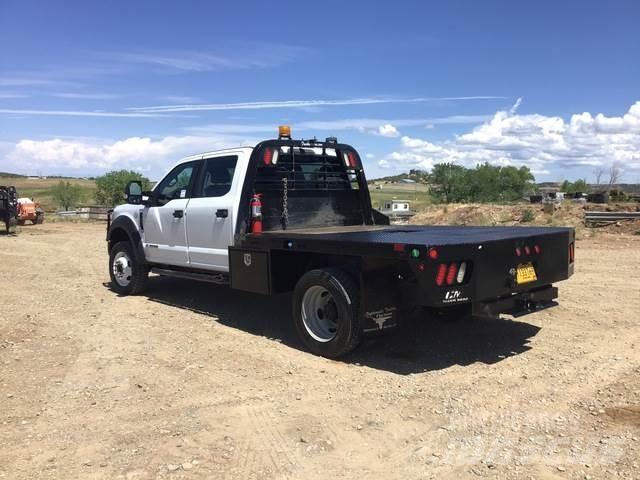 Ford F-550 Flatbed / Dropside trucks