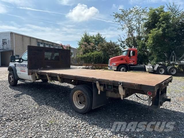 Ford F-550 Flatbed / Dropside trucks