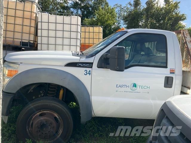 Ford F-550 Flatbed / Dropside trucks