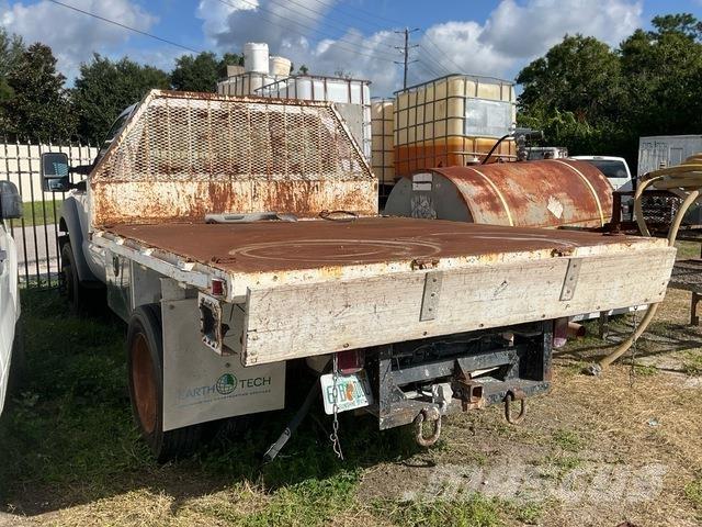 Ford F-550 Flatbed / Dropside trucks