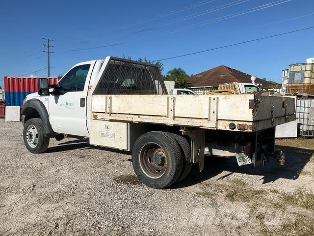 Ford F-550 Flatbed / Dropside trucks