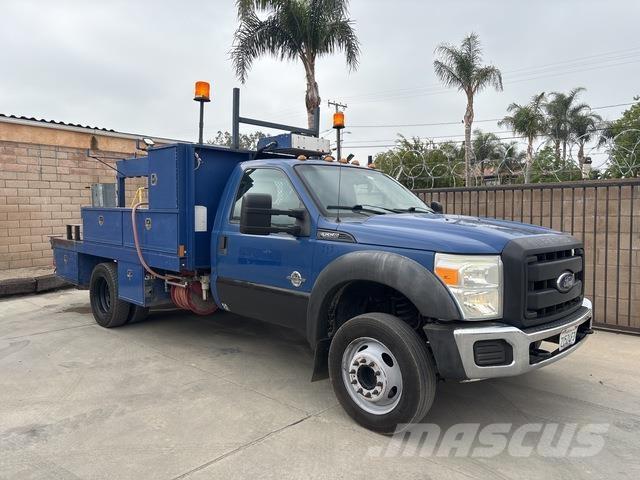 Ford F-550 Pick up/Dropside