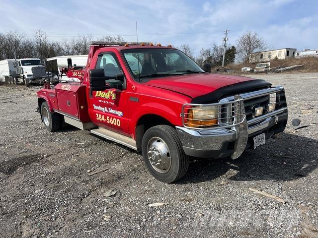 Ford F-550 Recovery vehicles