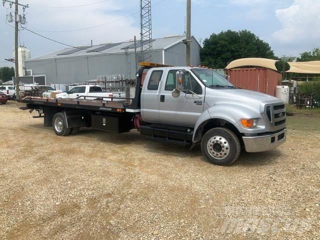 Ford F-650 Recovery vehicles