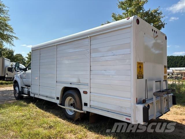 Ford F-650 Beverage delivery trucks