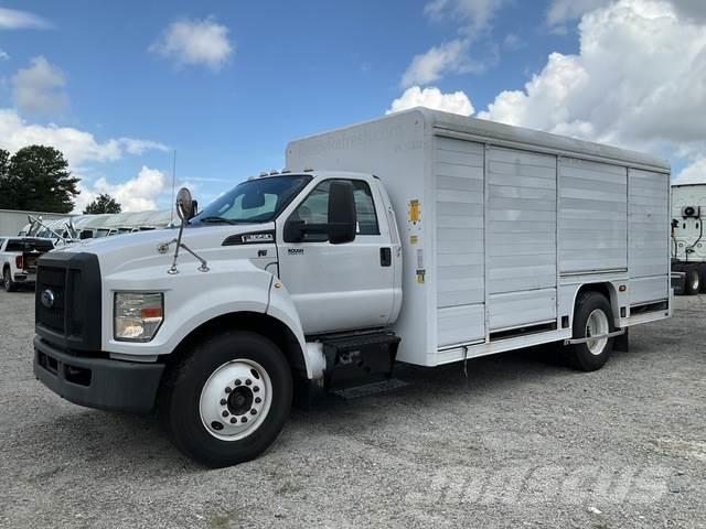 Ford F-650 Beverage delivery trucks