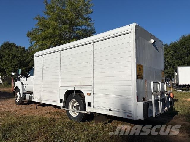 Ford F-650 Beverage delivery trucks