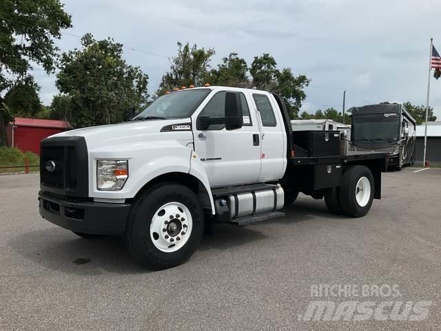 Ford F-650 Flatbed / Dropside trucks
