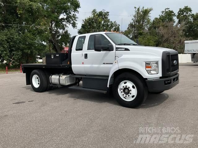 Ford F-650 Flatbed / Dropside trucks