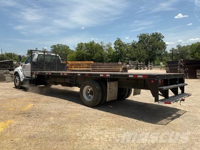 Ford F-650 Flatbed / Dropside trucks