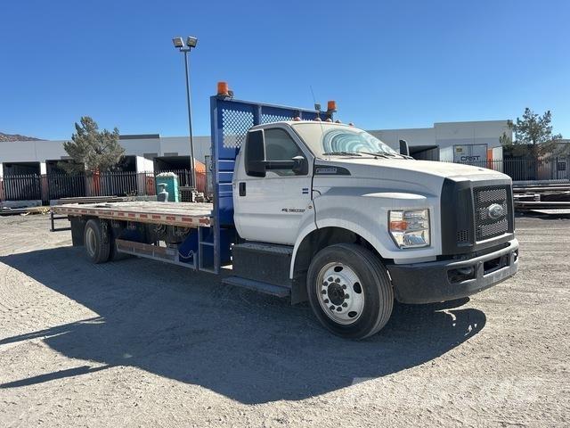 Ford F-650 Flatbed / Dropside trucks