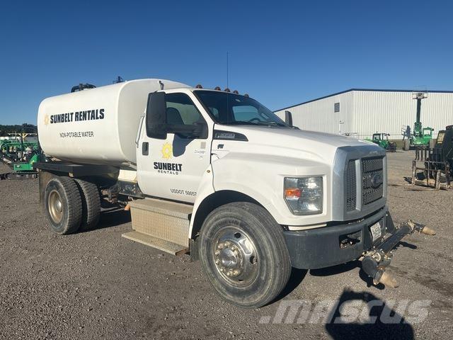 Ford F-650 Water tankers