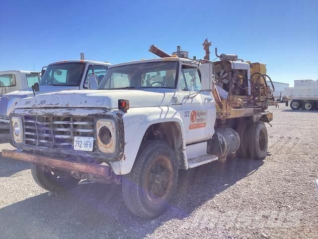 Ford F-700 Mobile drill rig trucks